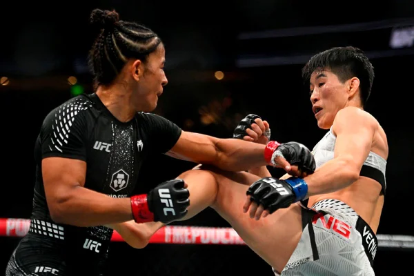 UFC 332: Natália Silva vence Wang Cong e conquista cinturão peso mosca