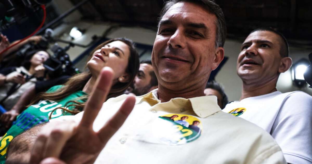 Flávio comemora eleição no Congresso: 'Está configurado para um presidente como Flávio Bolsonaro'