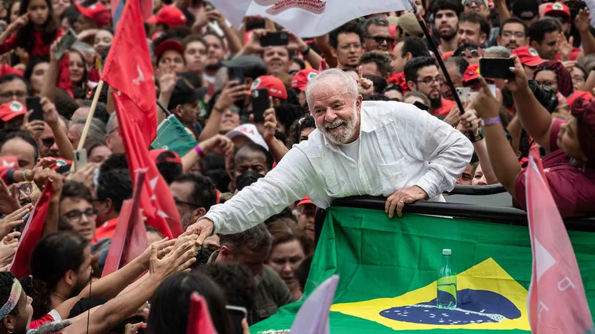 Após visita frustrada, Lula marca ato em Juiz de Fora antes do 2º turno