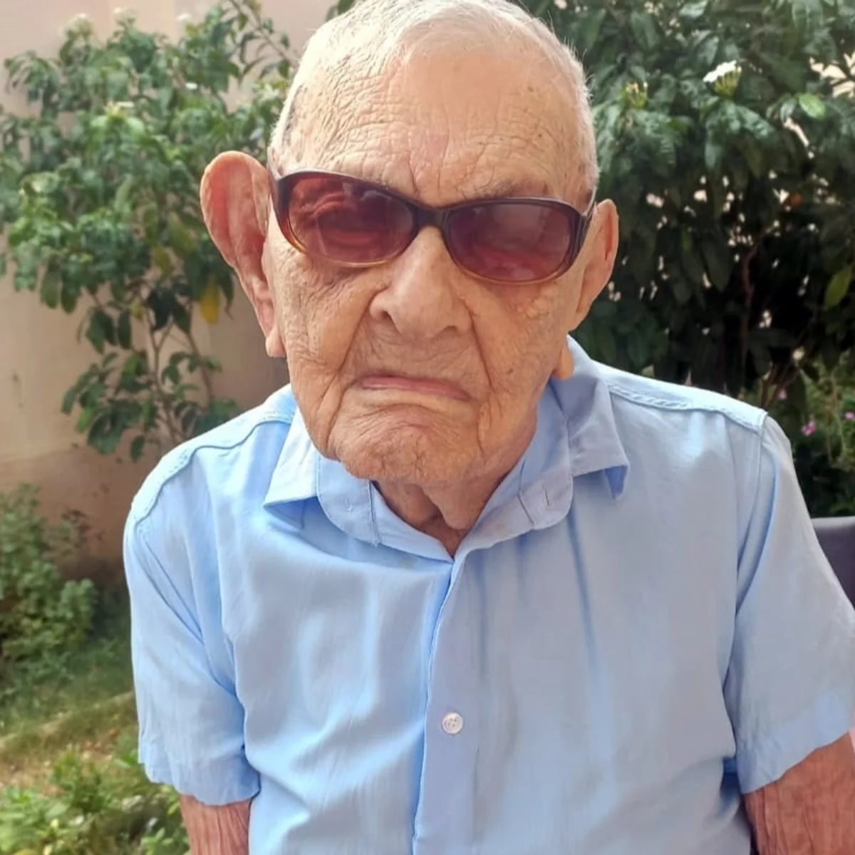 Homem mais velho do mundo, cearense celebra 114 anos ao lado da família