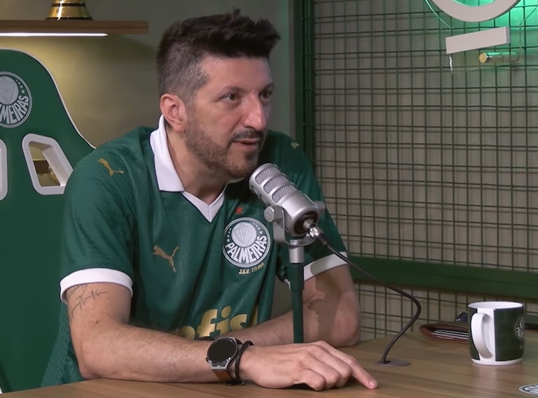 Bandeira do Palmeiras e faixa ‘Foi ótimo voar com você, papai’ marcam despedida de Lito Sousa em SP