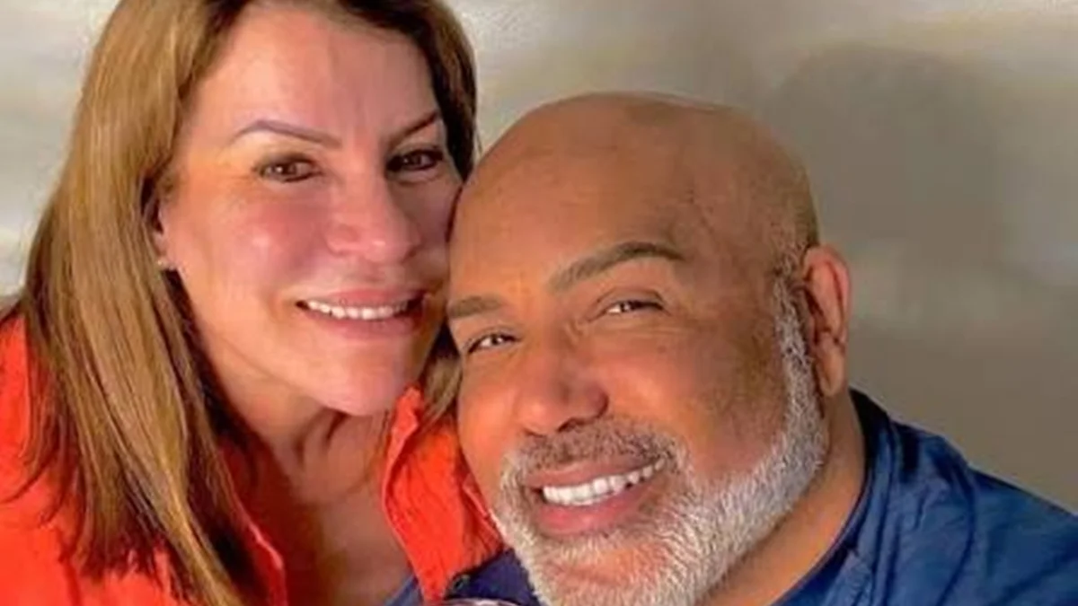 Viúva de Rick faz desabafo um mês após morte do cantor: "Vazio"