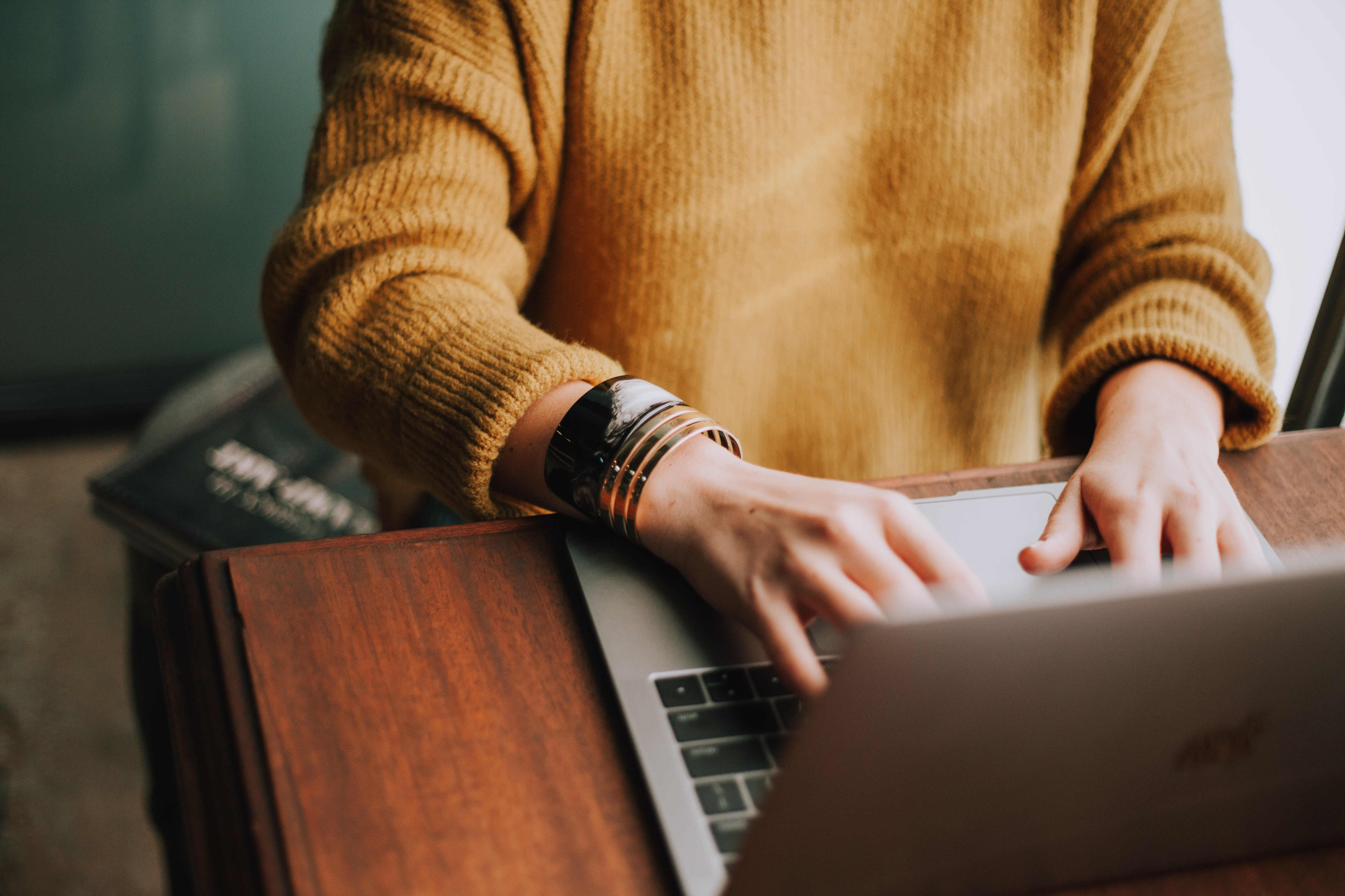 Dia dos Professores: 6 produtos tech para facilitar a rotina na sala de aula