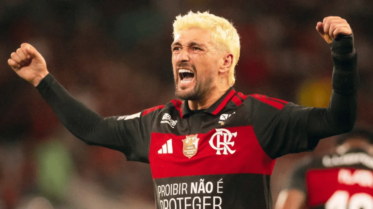 Brasileirão: Flamengo vence Atlético-MG e retoma a liderança no Maracanã