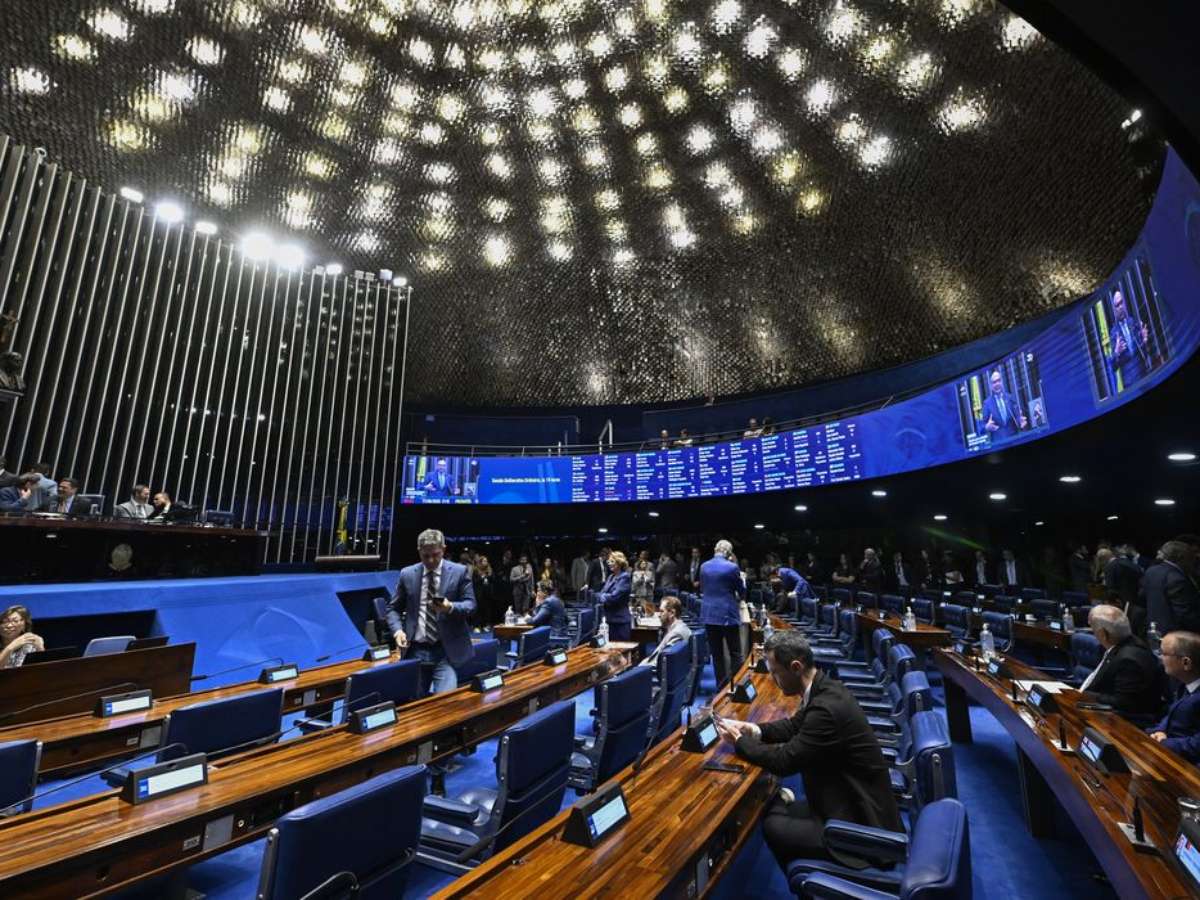 Fim da escala 6x1 é aprovada no Senado, e agora? Entenda os próximos passos