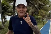 Bissexual assumido, Netinho namorou homem por 3 anos