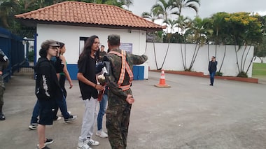 Bandeira do Palmeiras e faixa ‘Foi ótimo voar com você, papai’ marcam despedida de Lito Sousa em SP