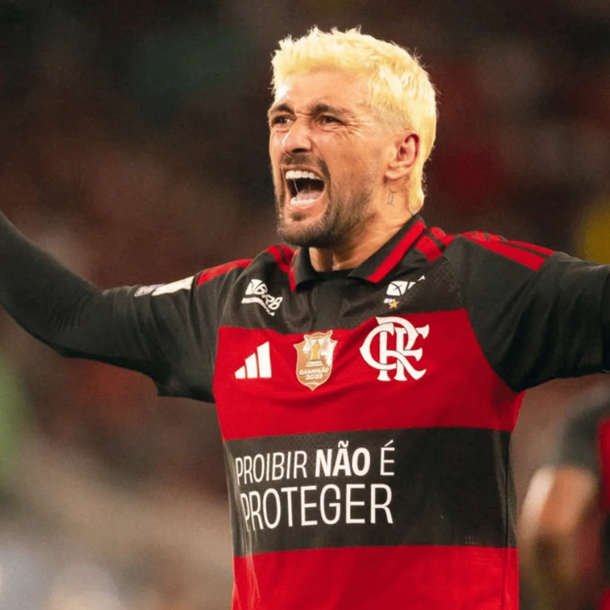 Brasileirão: Flamengo vence Atlético-MG e retoma a liderança no Maracanã