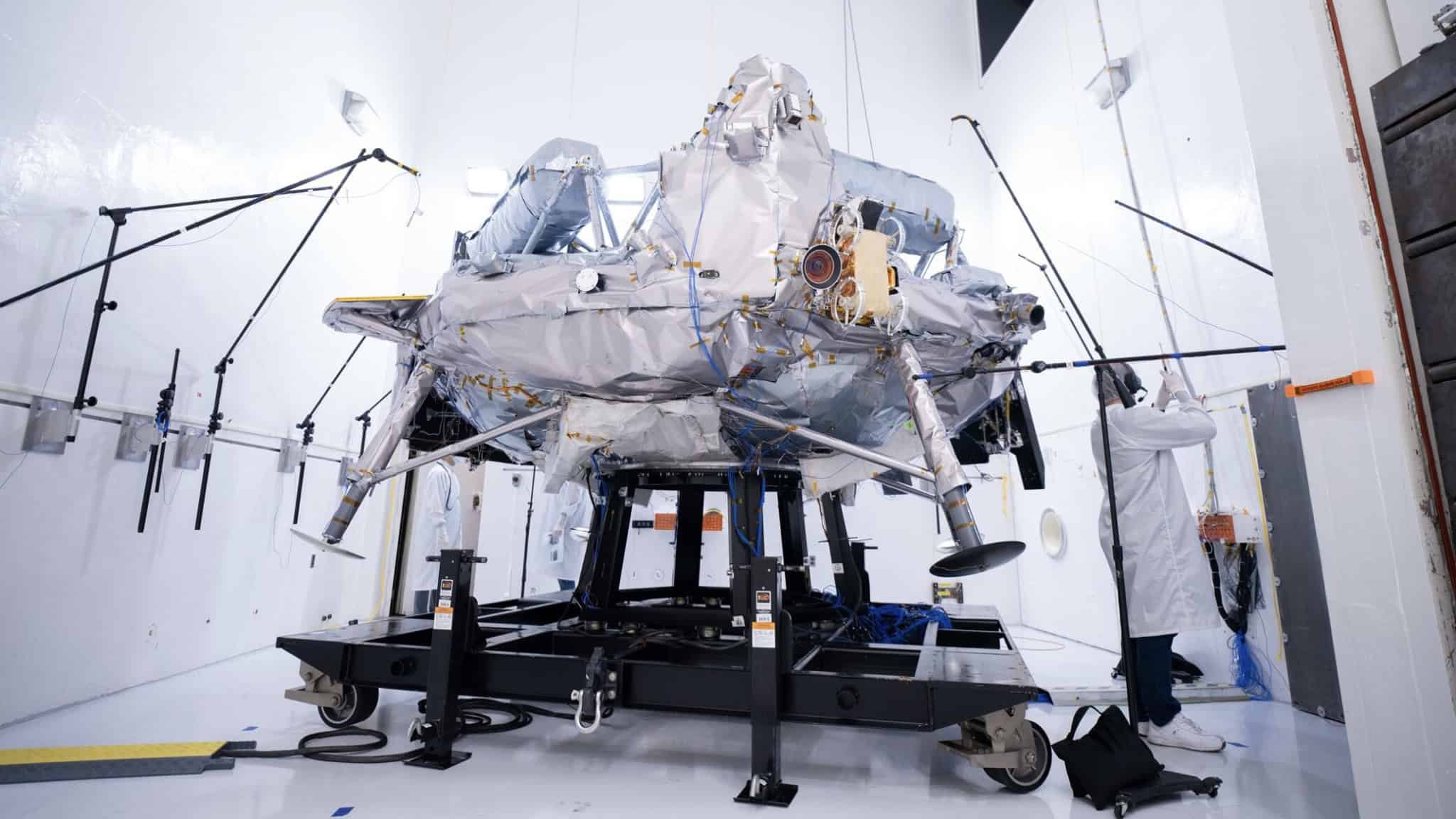 Imagem da matéria: NASA testa módulo que levará equipamentos ao polo sul da Lua