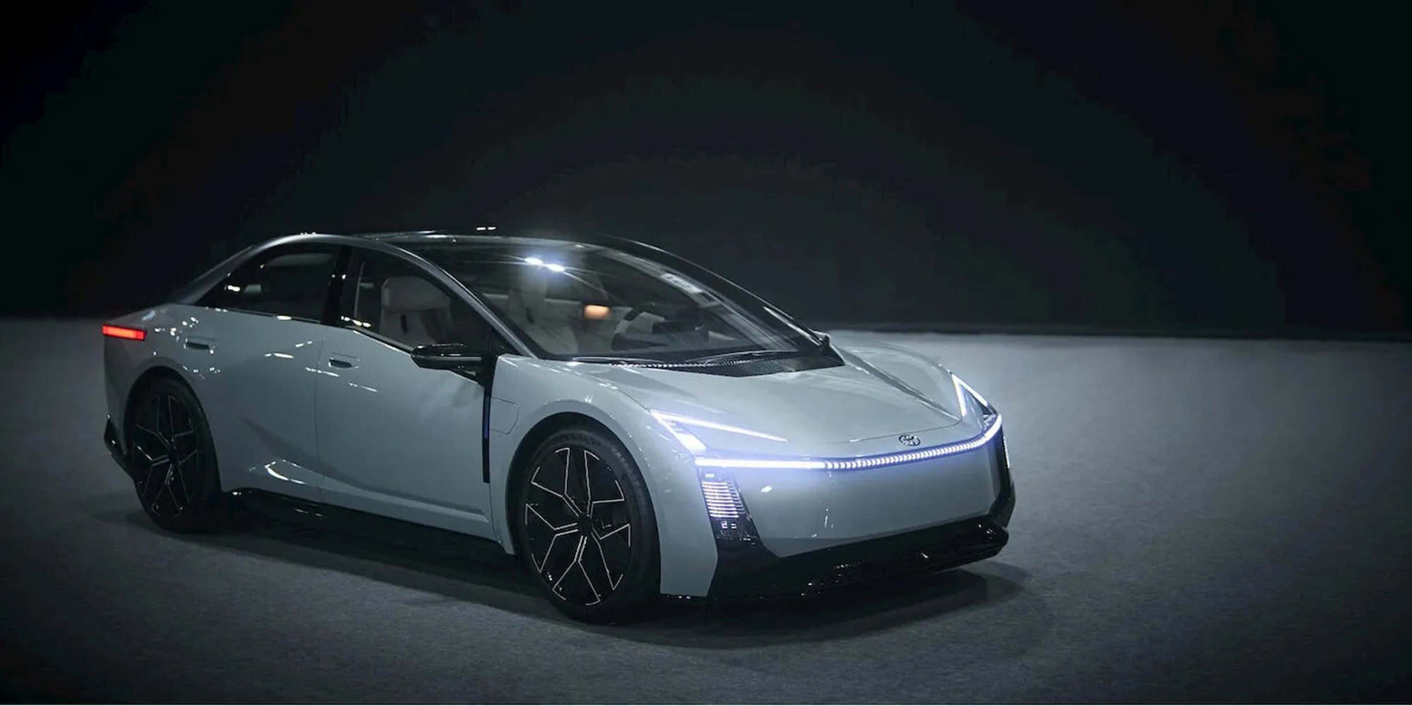 Toyota vai produzir Corolla elétrico na China a partir de 2028