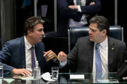 Impasse sobre a redução da maioridade penal provocou o adiamento da PEC da Segurança e divergências entre governo e oposição