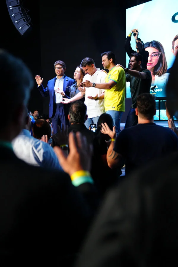 Flávio reúne influenciadores para ampliar alcance da campanha nas redes