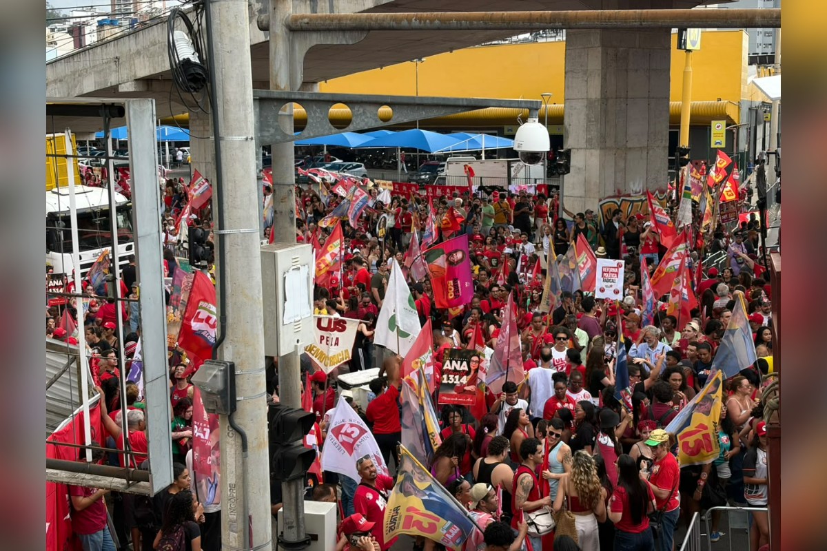 Após visita frustrada, Lula marca ato em Juiz de Fora antes do 2º turno