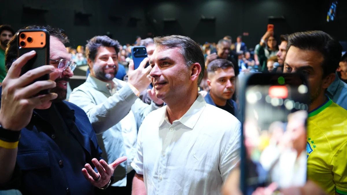 Flávio reúne influenciadores para ampliar alcance da campanha nas redes