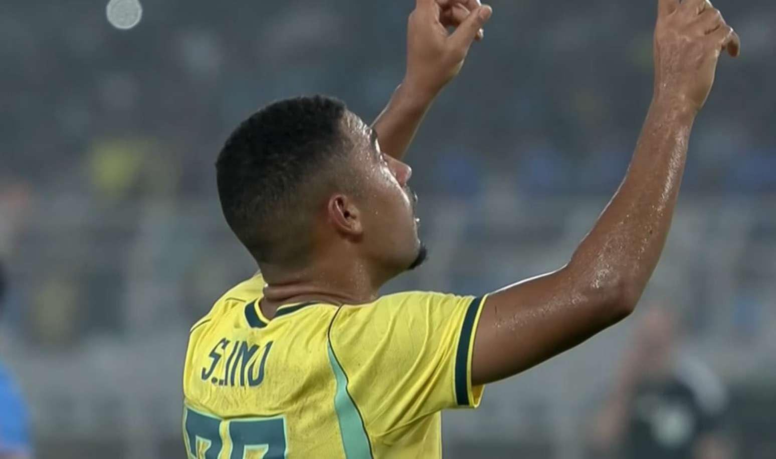 Lino entra no segundo tempo e &eacute; destaque do Brasil.