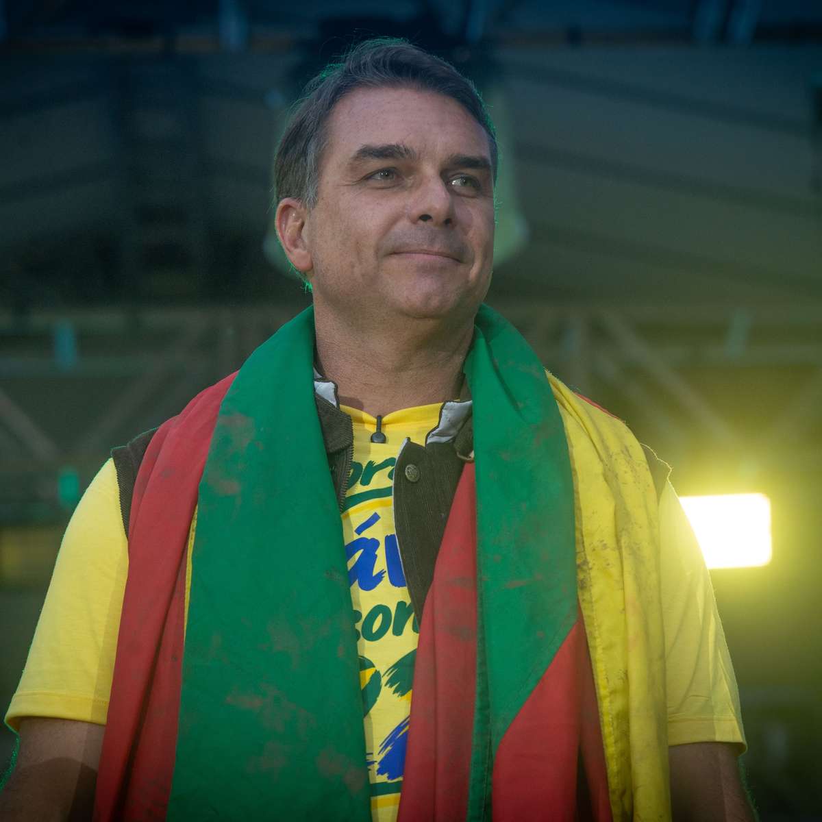 TJ-BA derruba decisão que impedia entrega de título de cidadão de Salvador à Flávio Bolsonaro