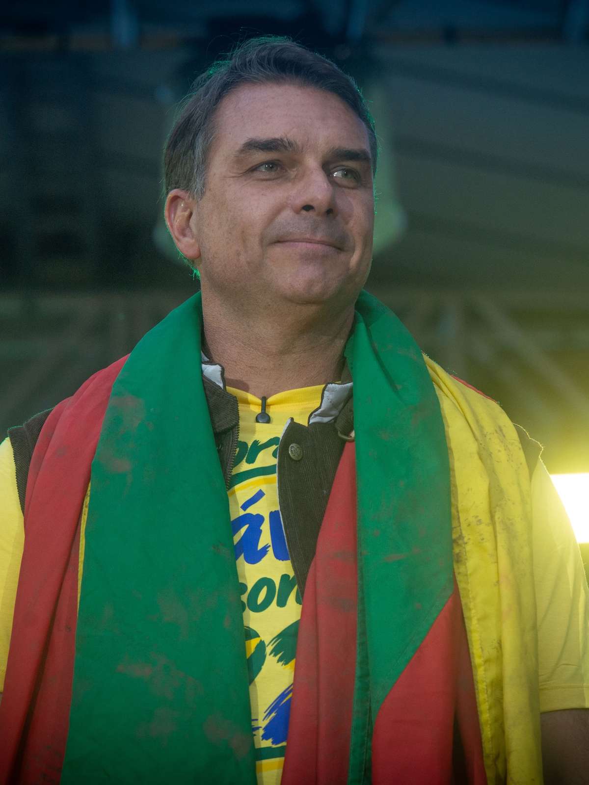 TJ-BA derruba decisão que impedia entrega de título de cidadão de Salvador à Flávio Bolsonaro