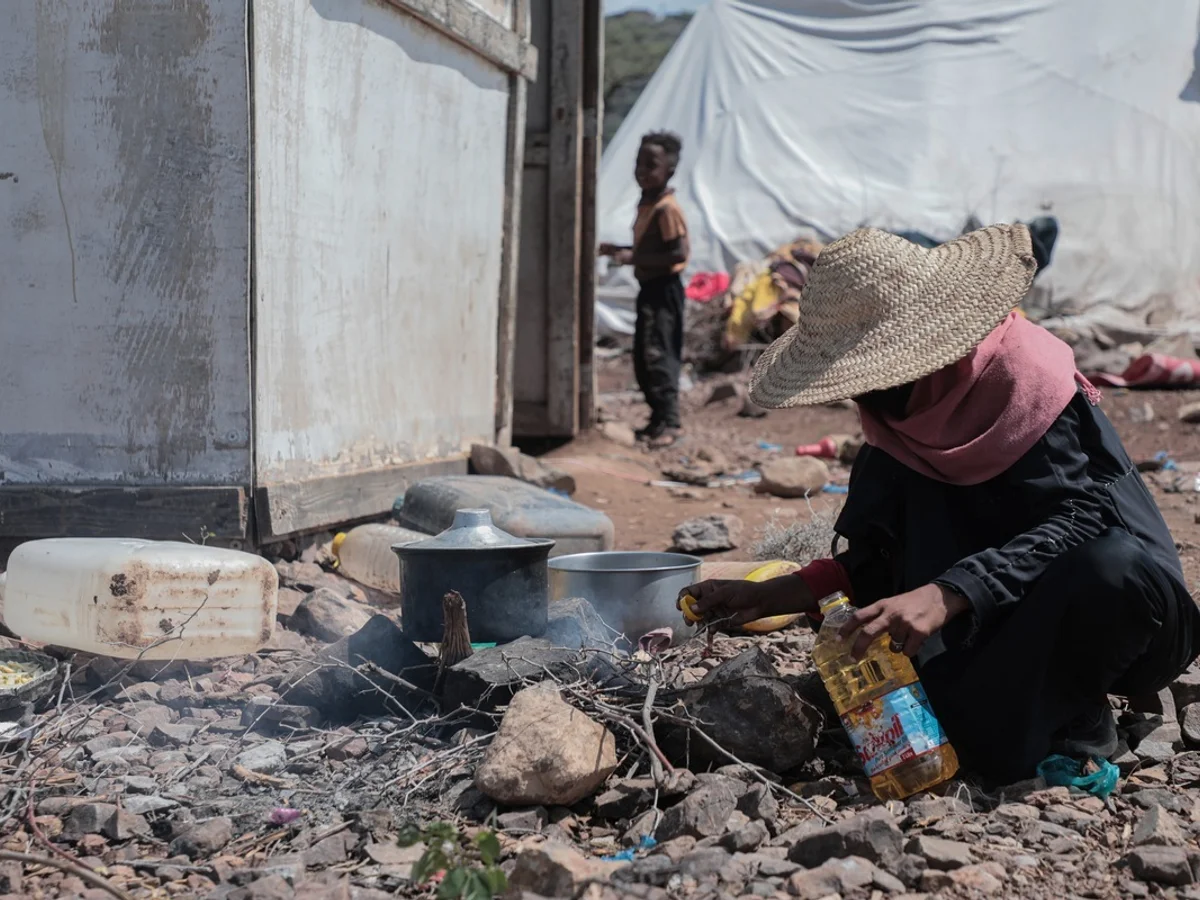 Guerra força mais de 200 mil pessoas a abandonarem suas casas no Iêmen