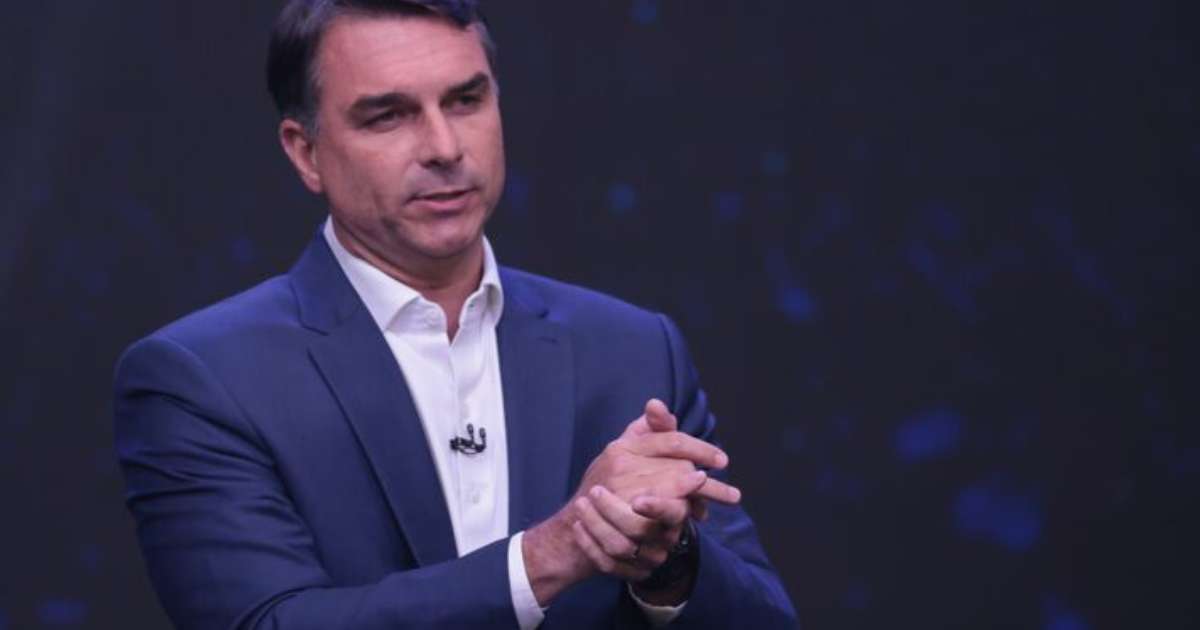 Flávio Bolsonaro é suspeito de ser sócio oculto de casa de apostas, diz revista